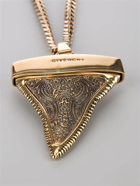 givenchy shark tooth pendant necklace|Givenchy Shark Tooth Pendant Necklace .